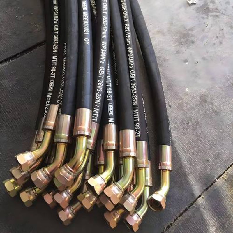 液压软管的应用与创新探索